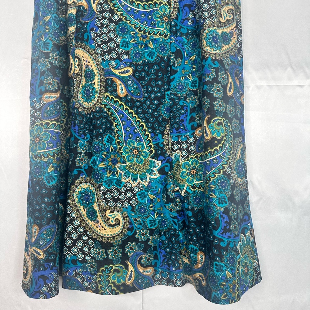 Notations Paisley‎ Skirt in Blue and Green - Picture 7 of 8